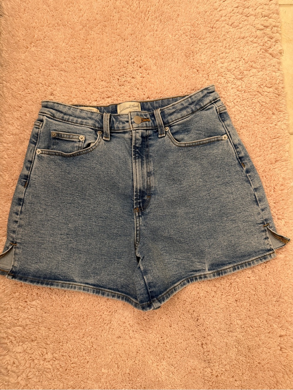 Universal Thread Women's Classic Blue Denim Shorts